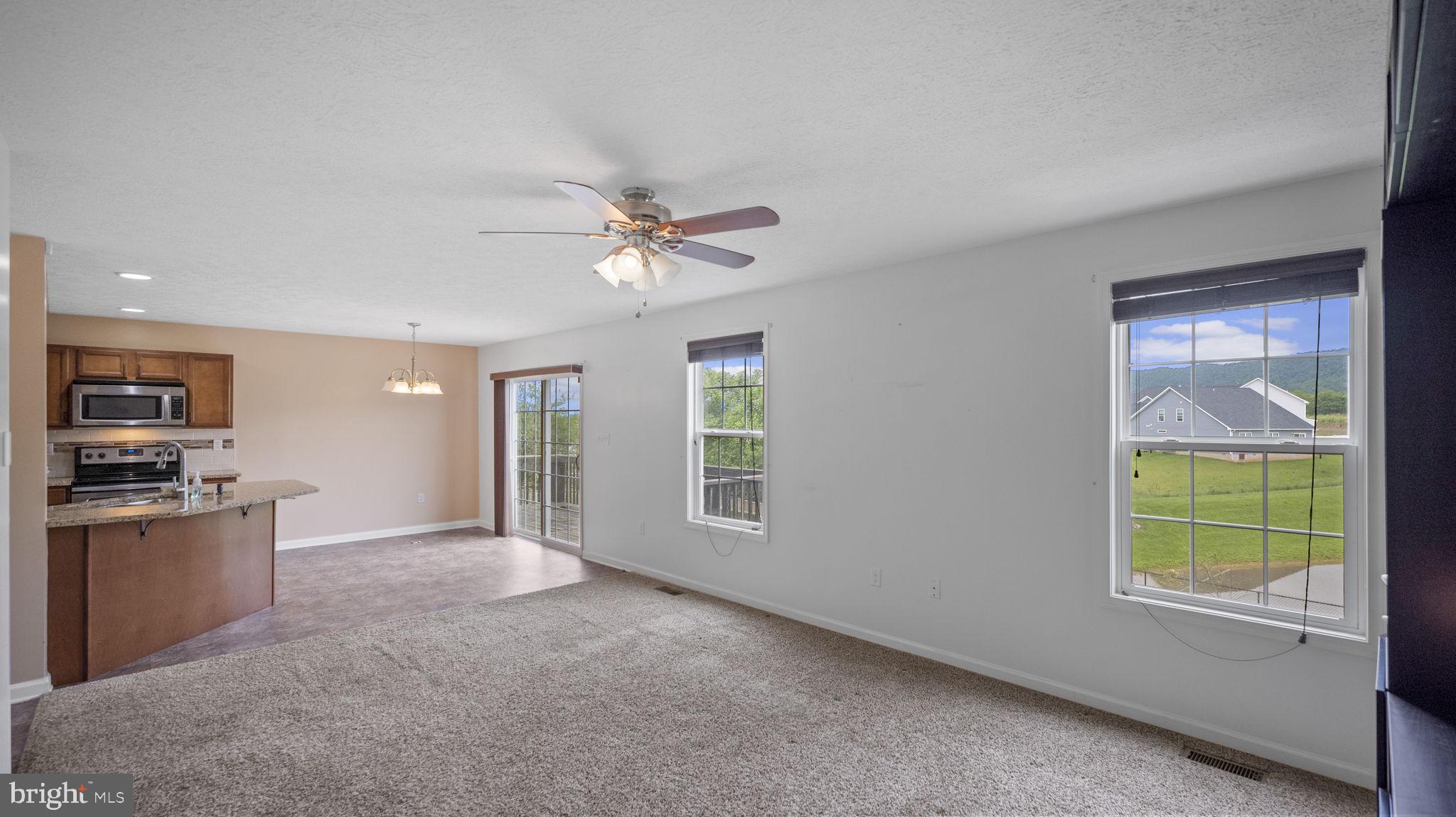 PEBBLE RIDGE - Residential