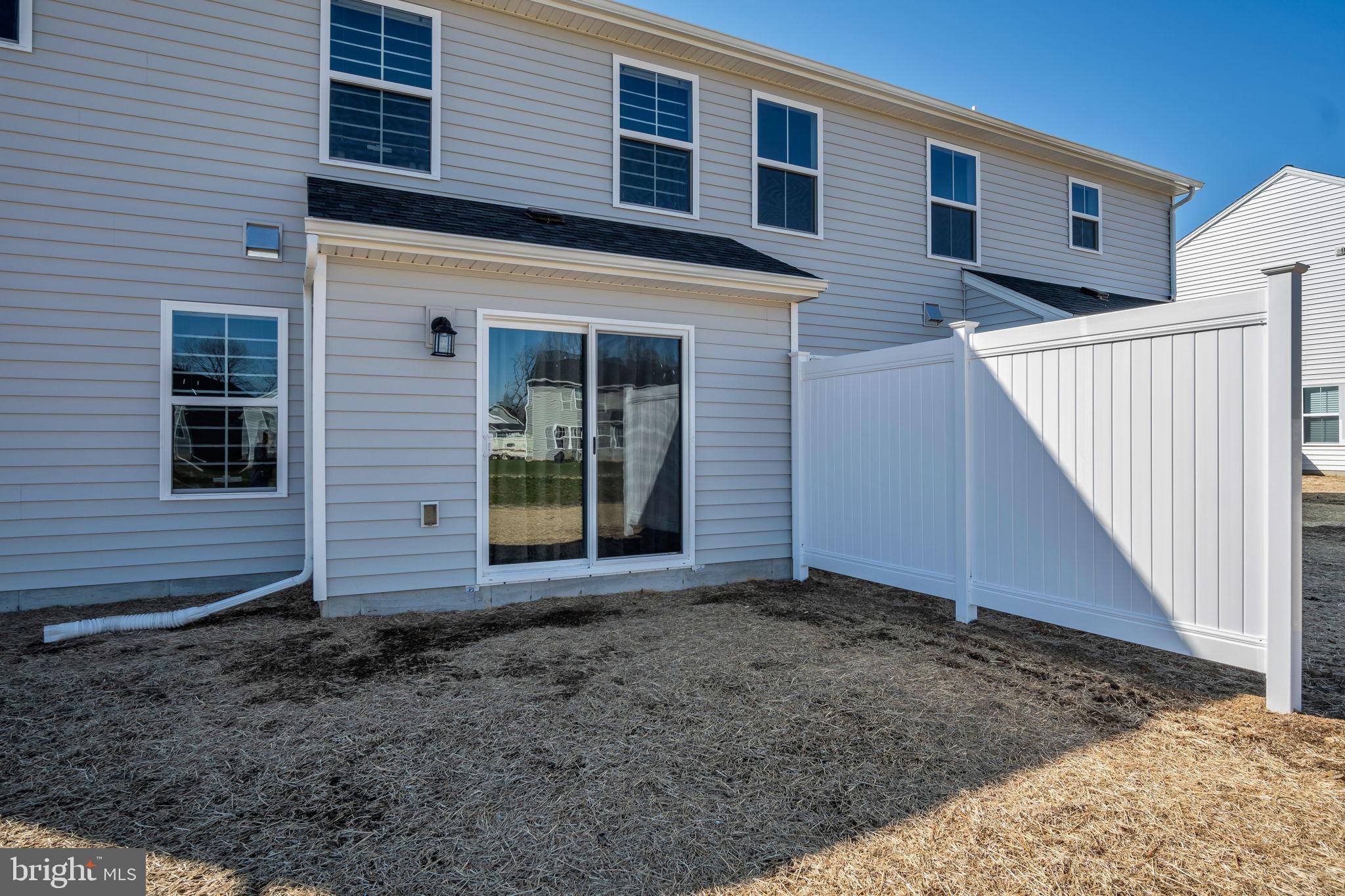 DICKINSON PLACE - Residential