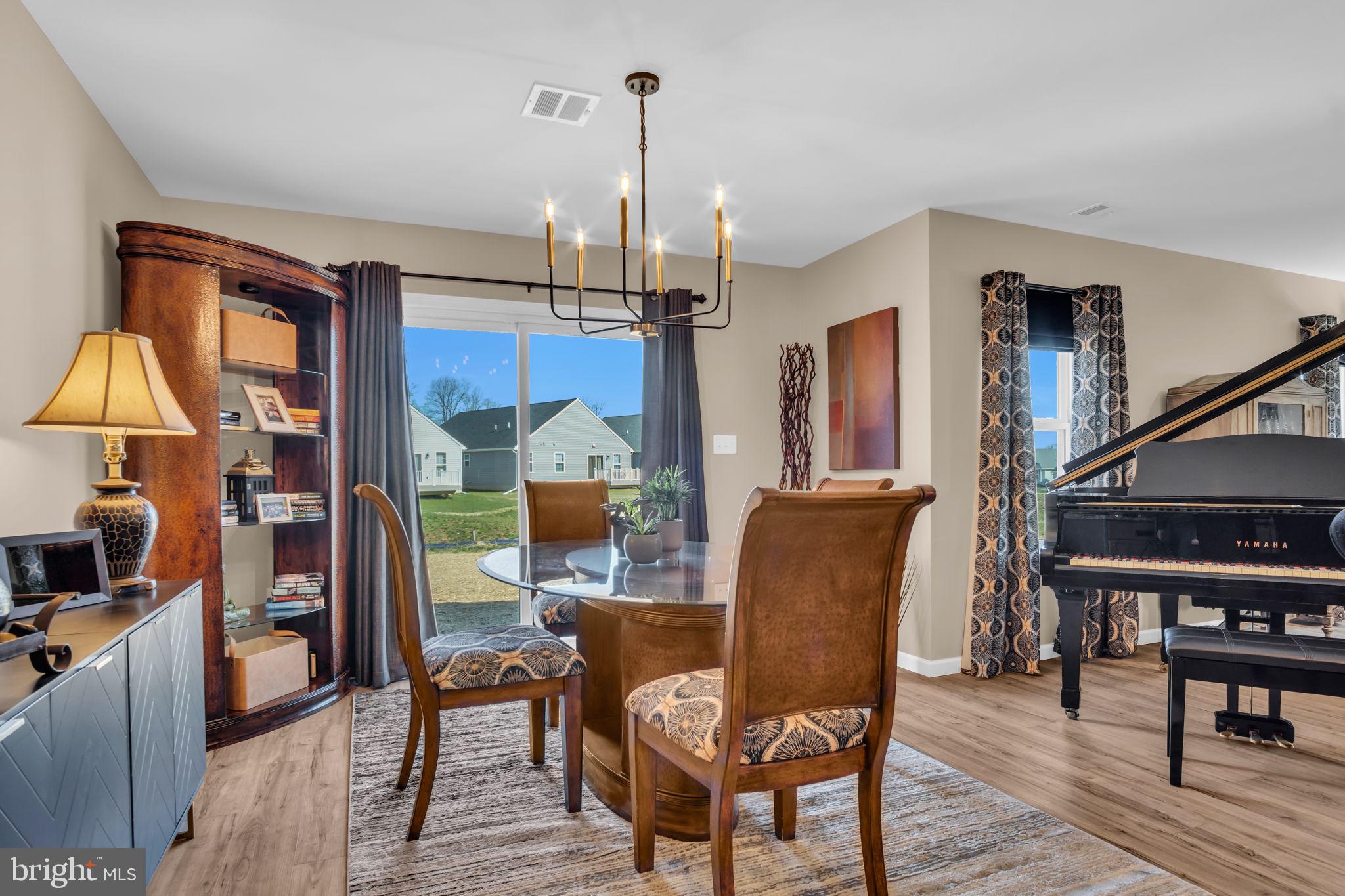 DICKINSON PLACE - Residential