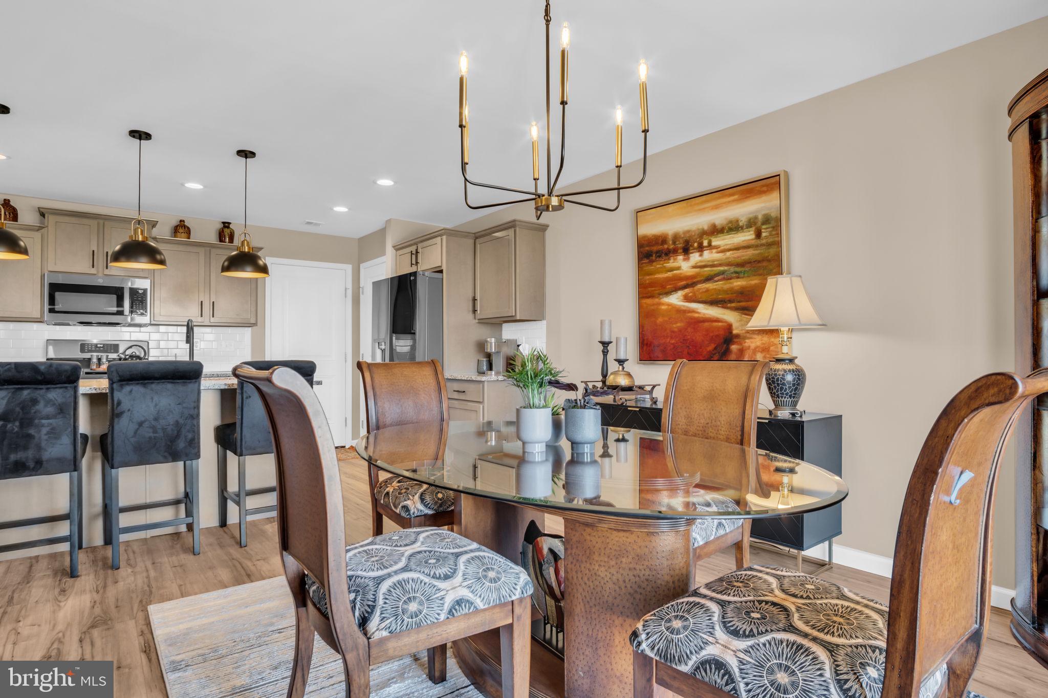 DICKINSON PLACE - Residential