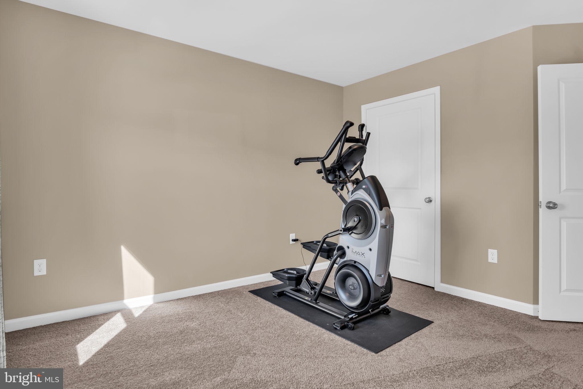 DICKINSON PLACE - Residential