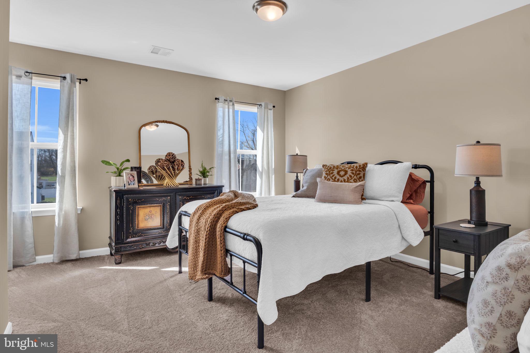 DICKINSON PLACE - Residential