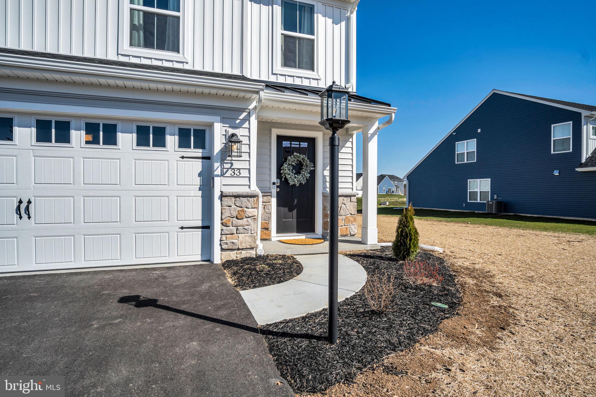 DICKINSON PLACE - Residential