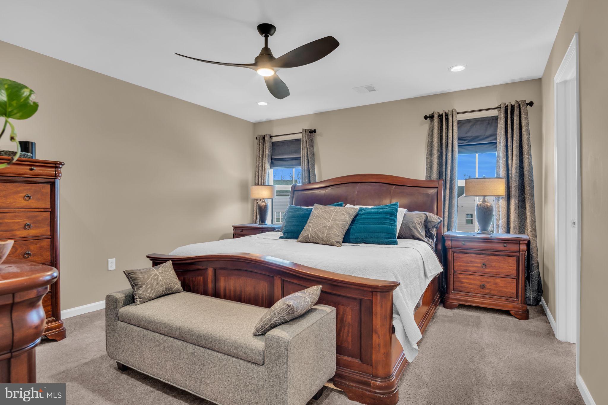 DICKINSON PLACE - Residential