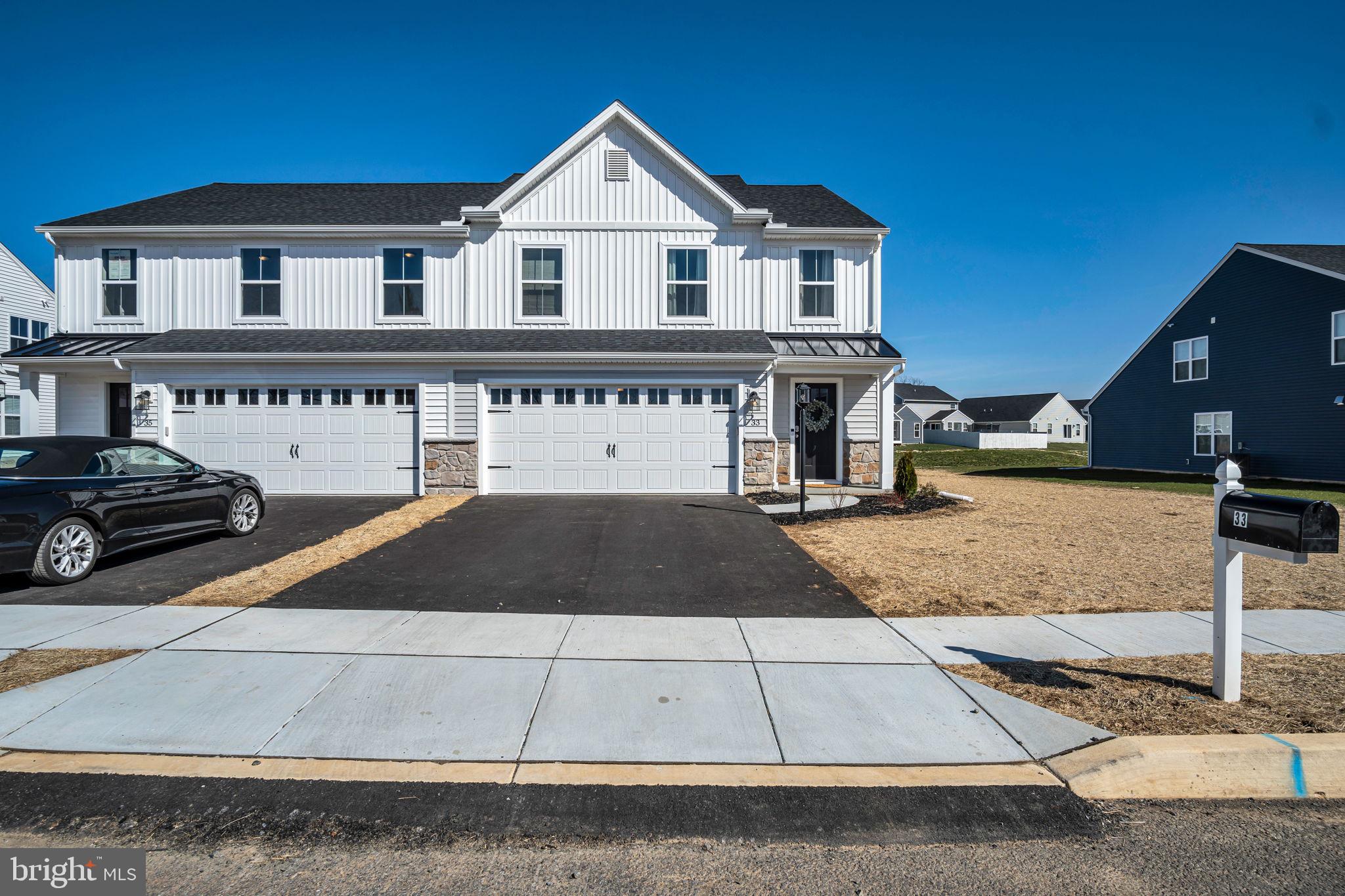 DICKINSON PLACE - Residential