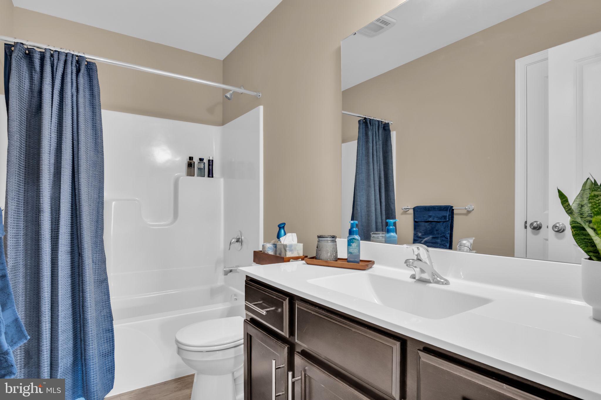 DICKINSON PLACE - Residential