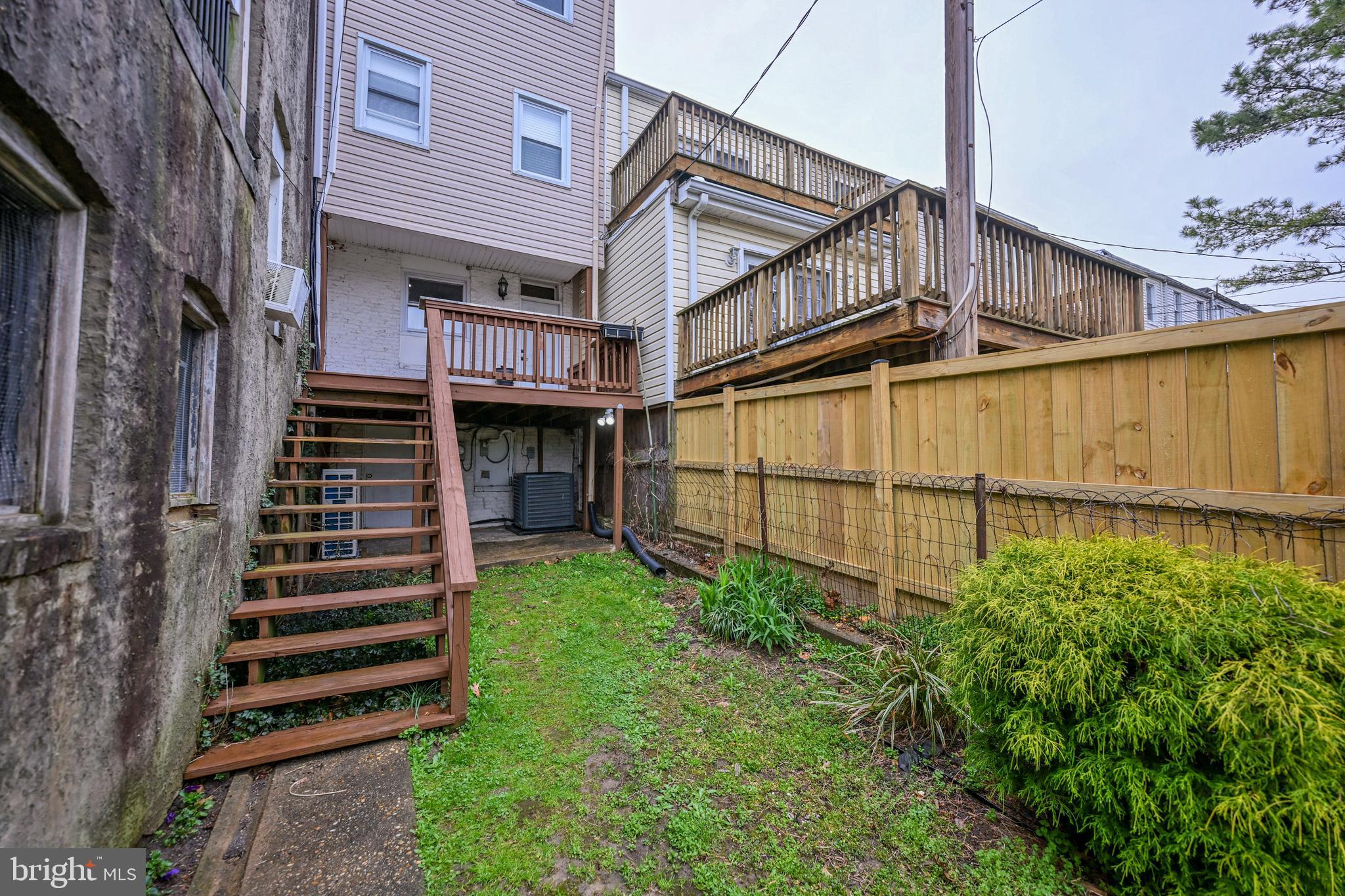 HAMPDEN HISTORIC DISTRICT - Residential