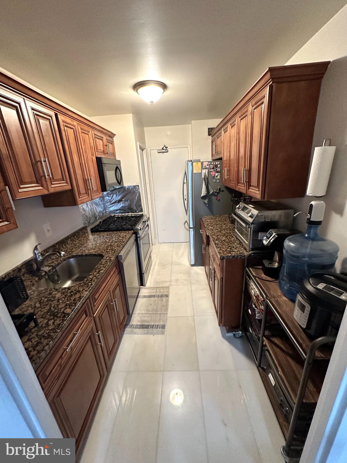 SILVER SPRING - Residential Lease