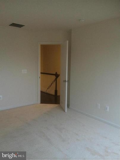 SIGNATURE AT BROADLANDS - Residential Lease