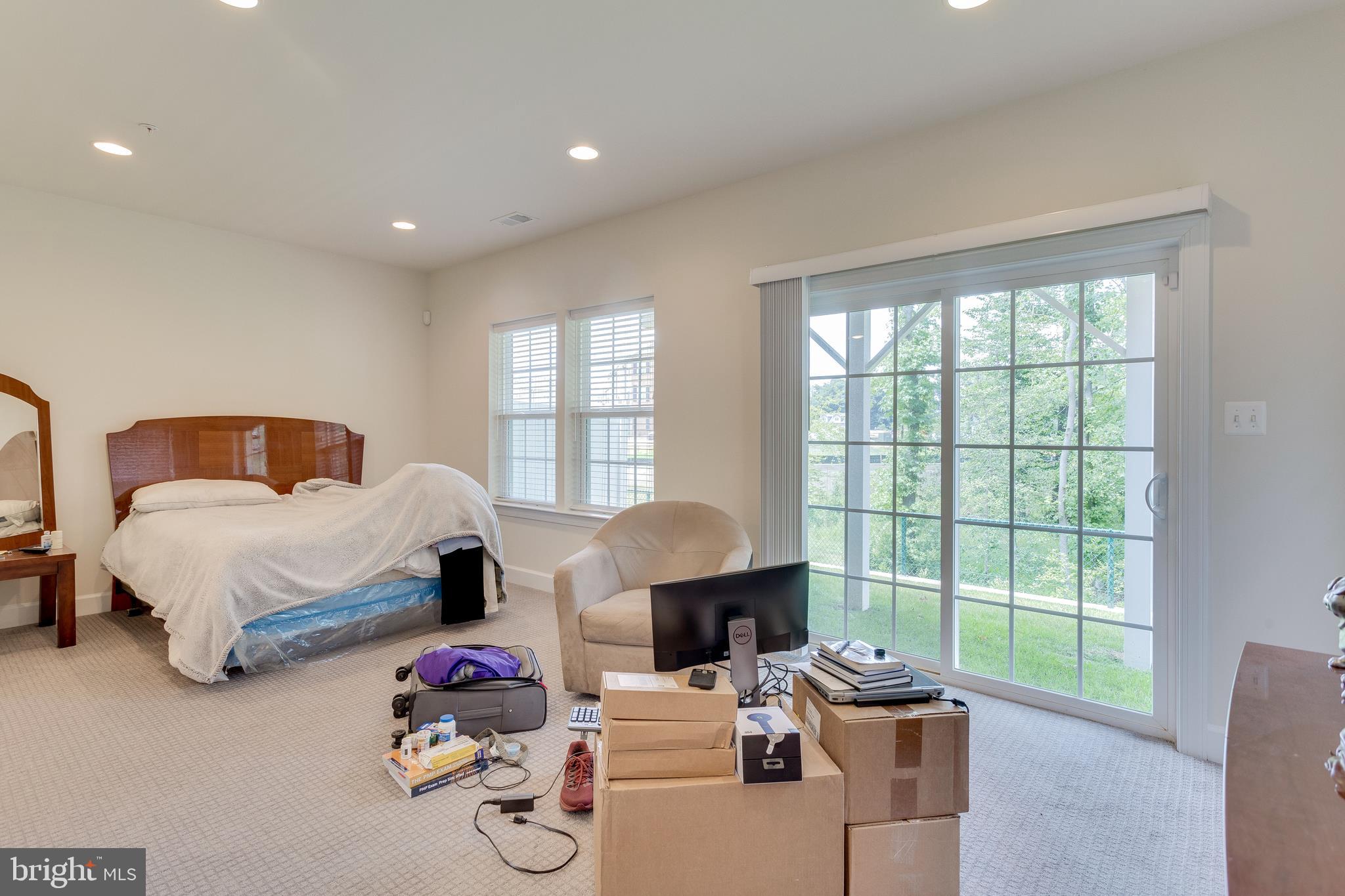 HAMILTON PARK - Residential Lease