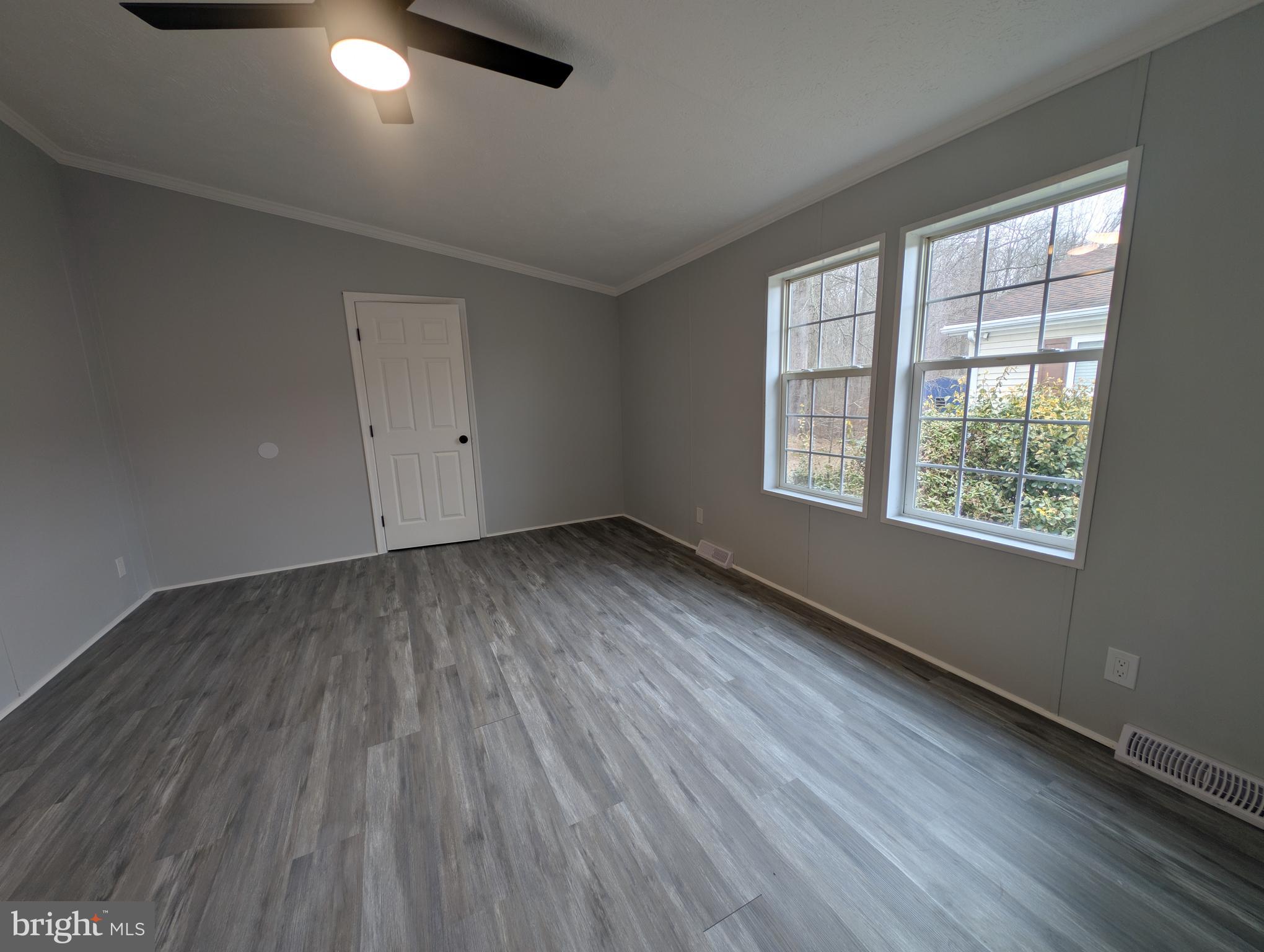 BUSH RIVER MANOR - Residential