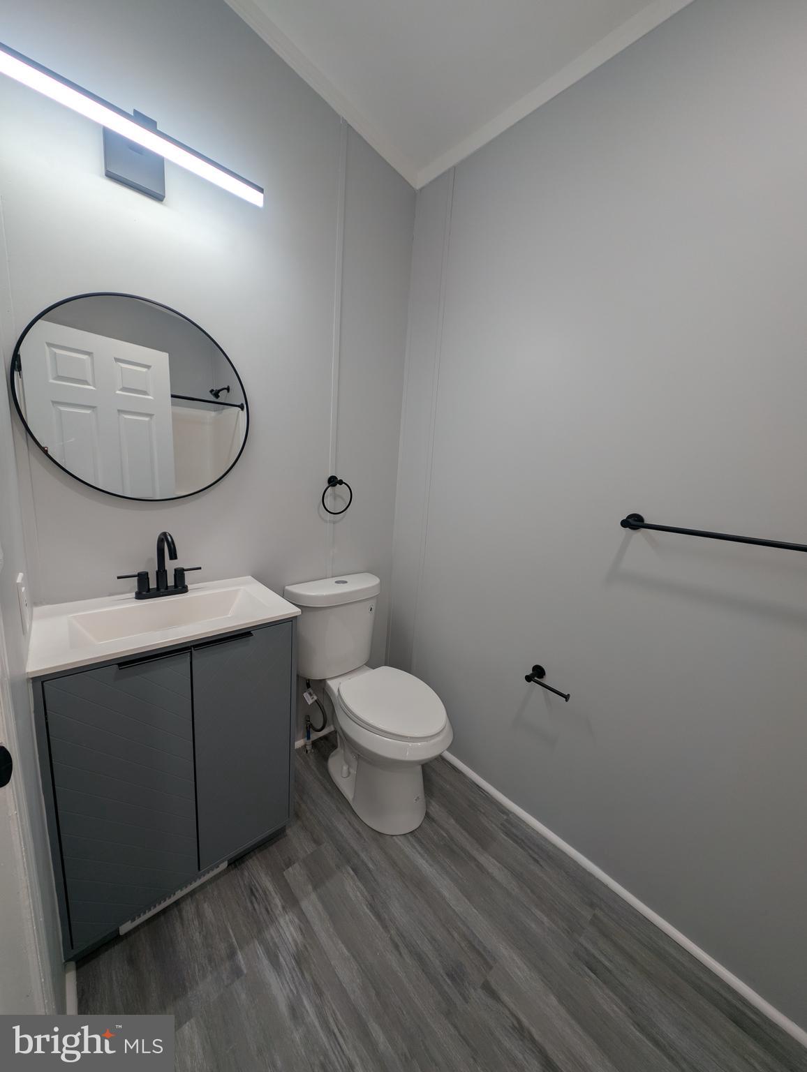 BUSH RIVER MANOR - Residential