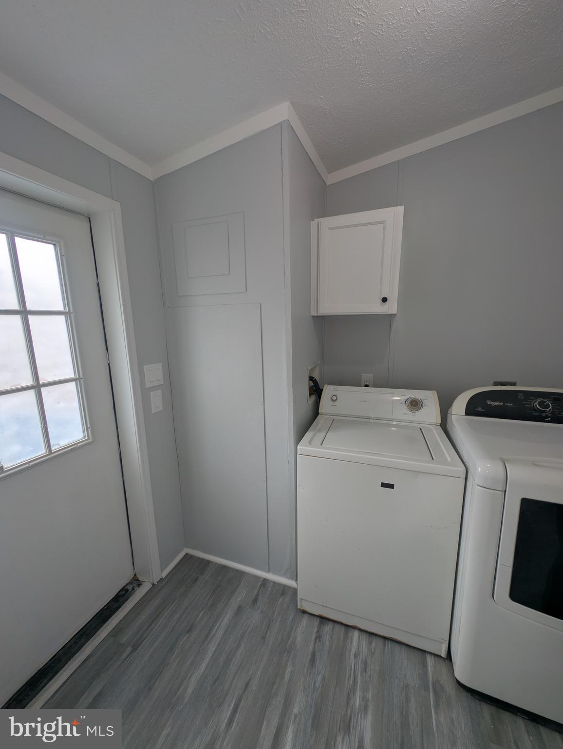 BUSH RIVER MANOR - Residential