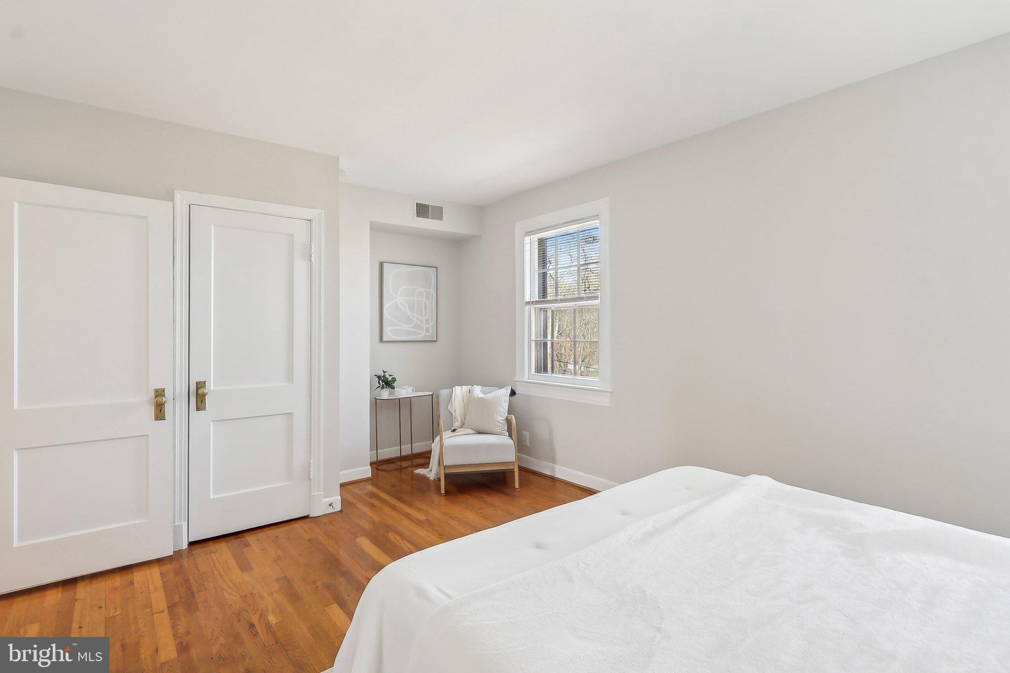 ARLINGTON VILLAGE - Residential