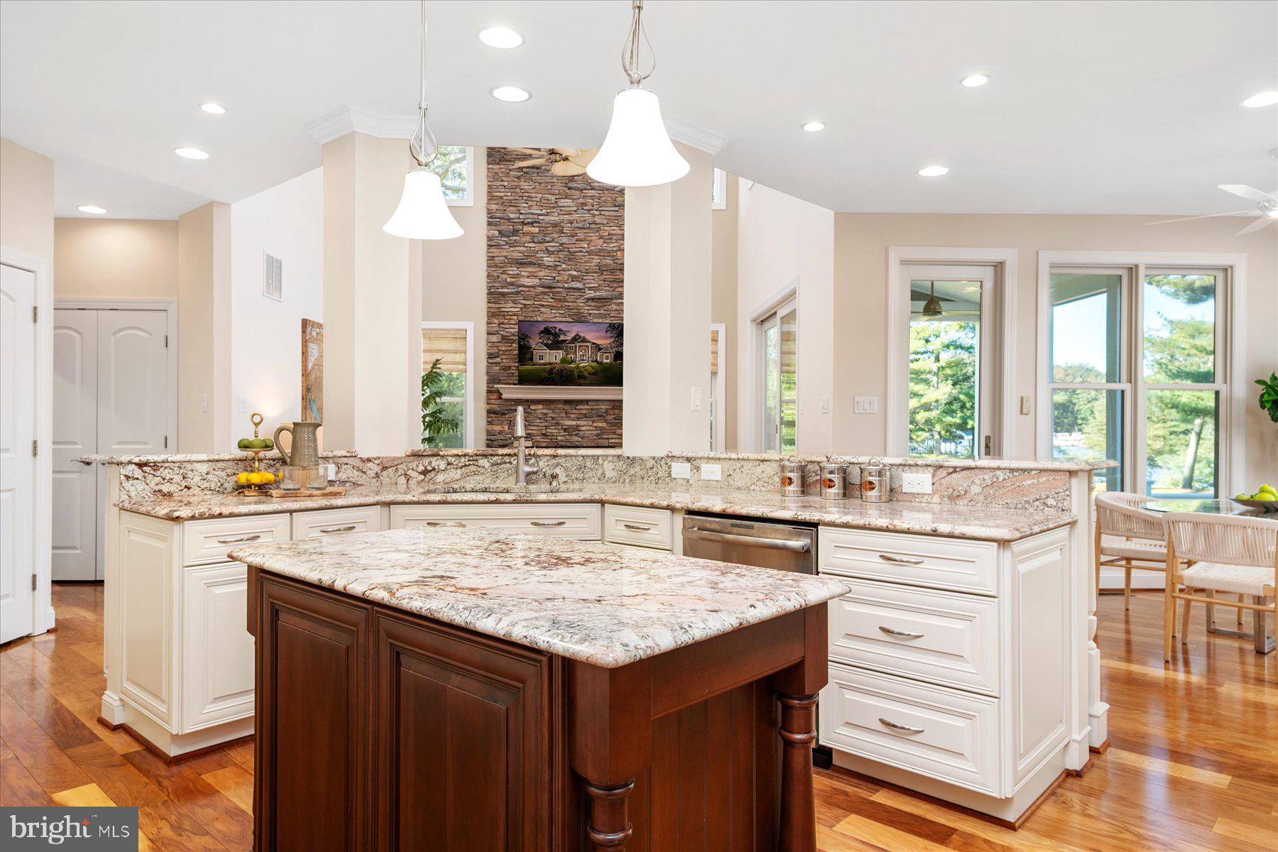 ANNAPOLIS - Residential