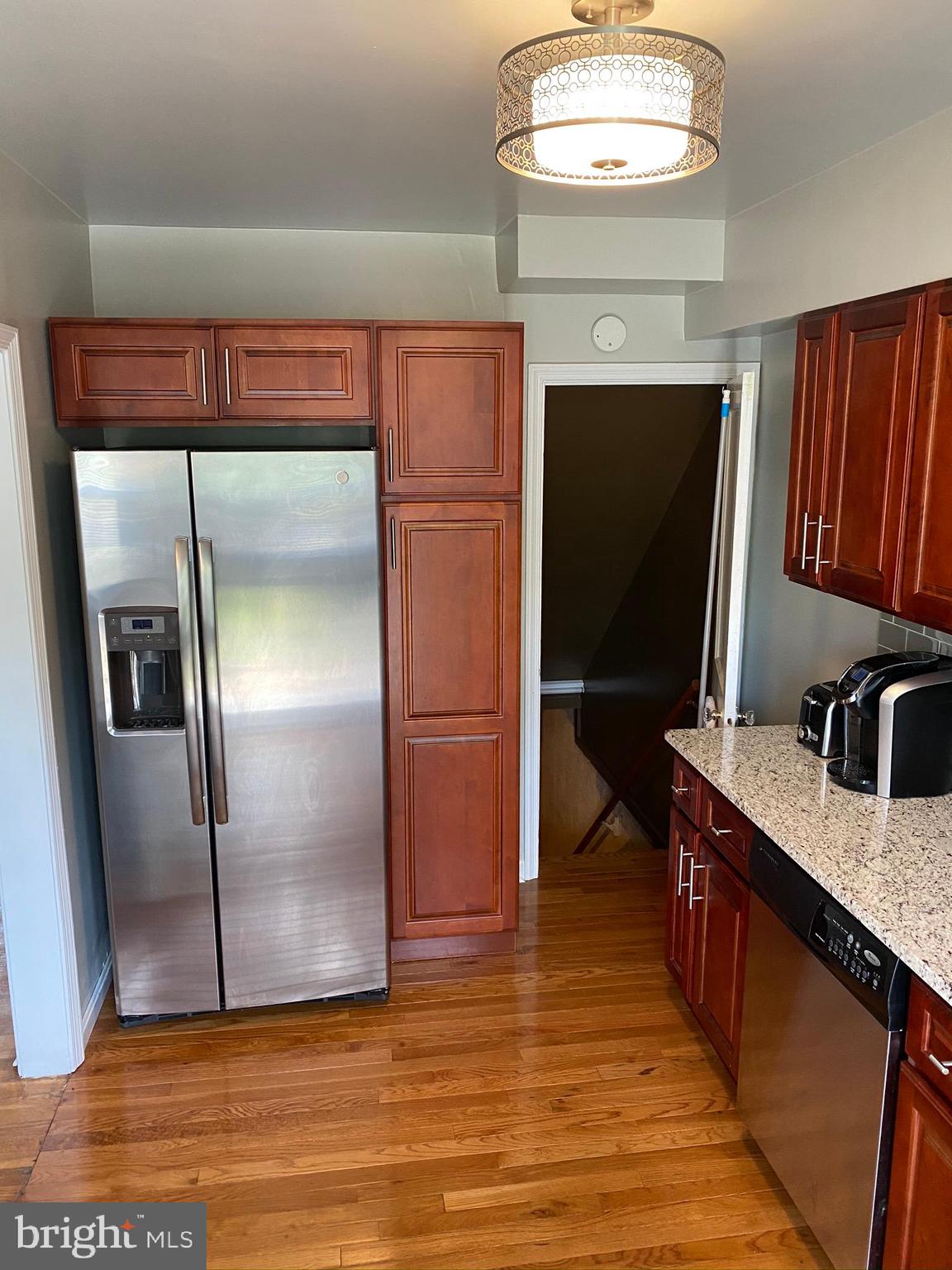 IDLEWOOD - Residential