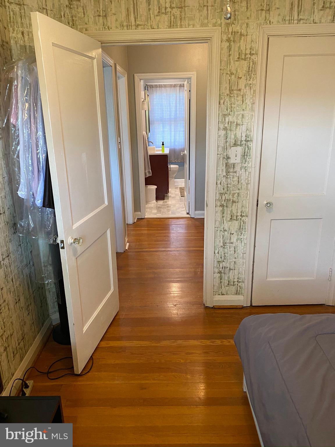 IDLEWOOD - Residential