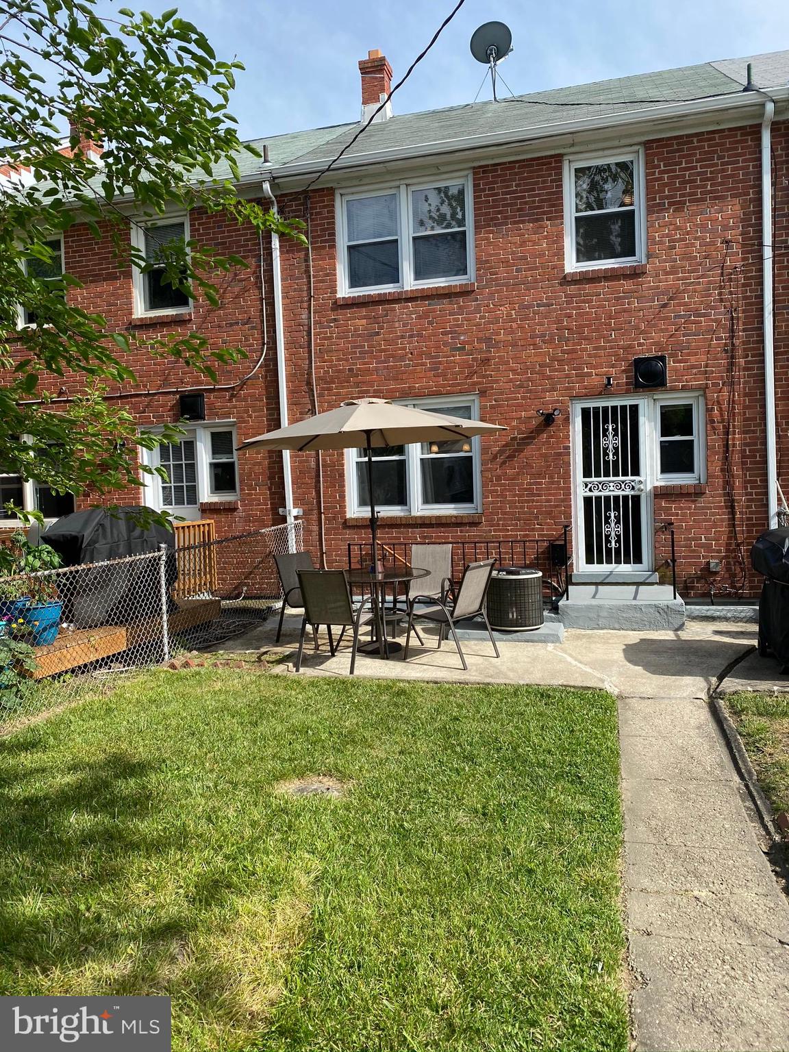 IDLEWOOD - Residential