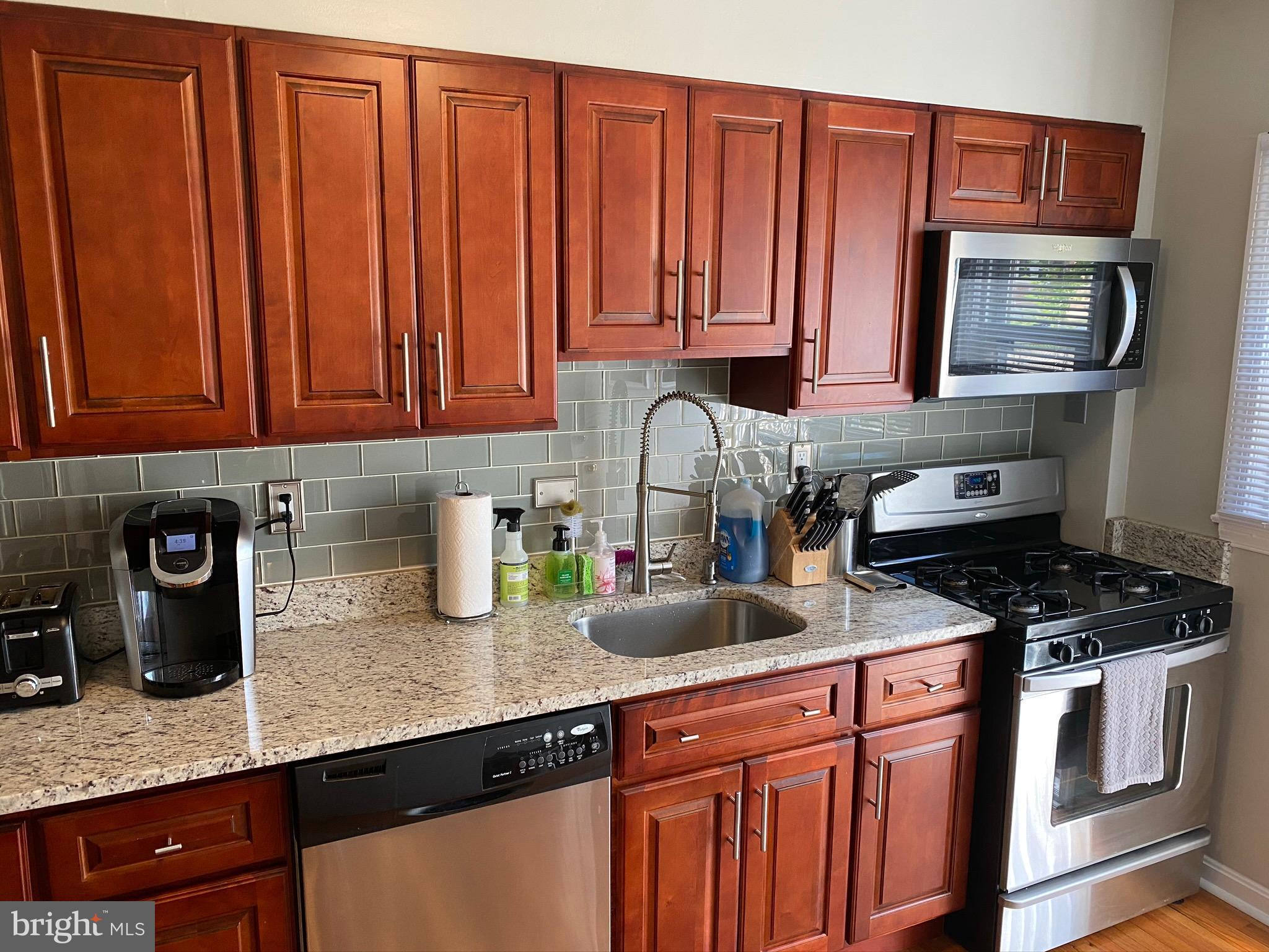 IDLEWOOD - Residential