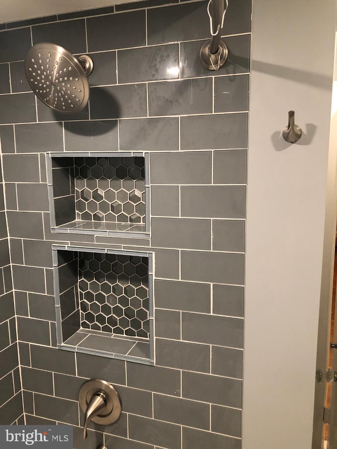 IDLEWOOD - Residential