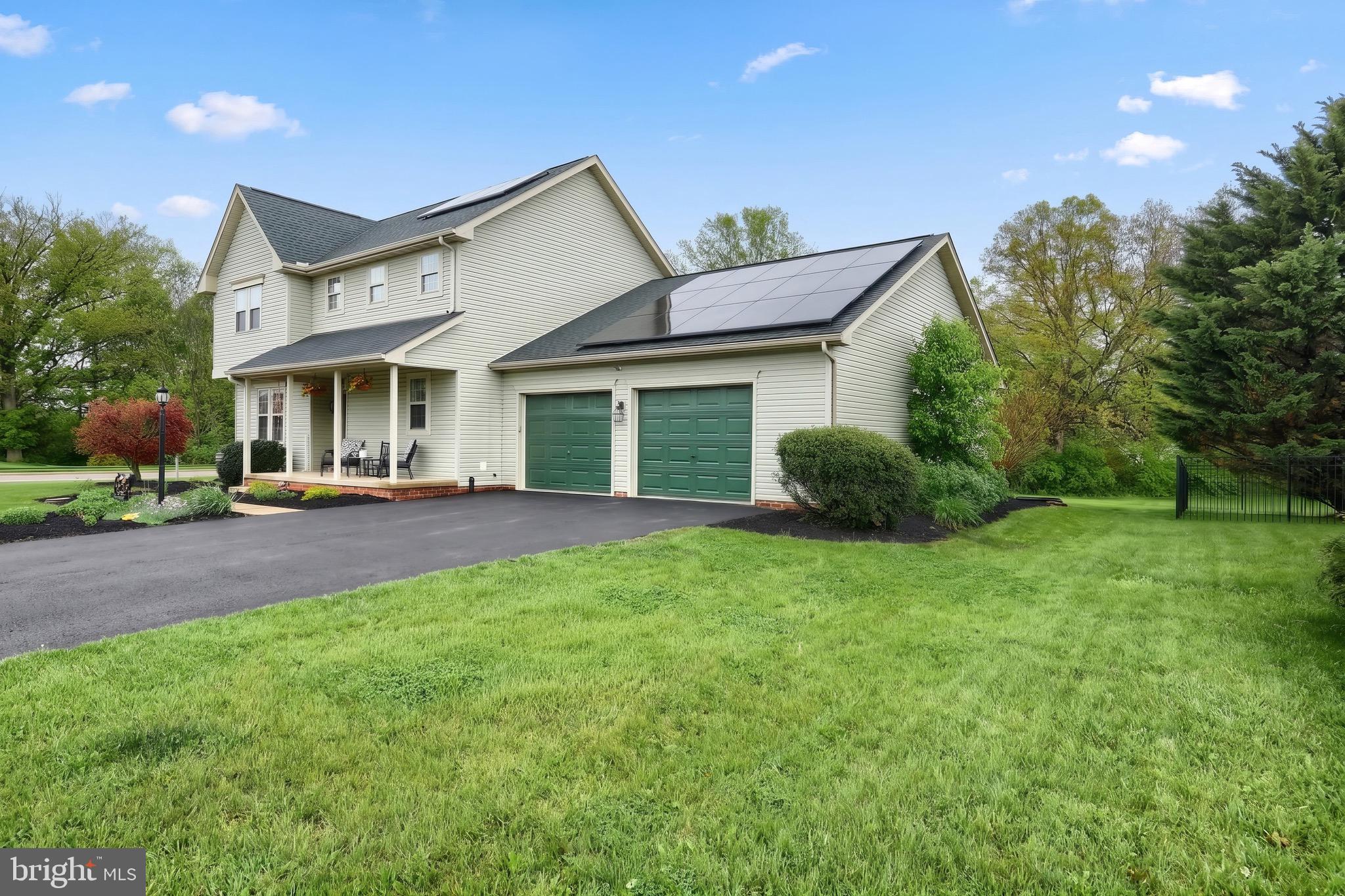 132 WHITE FENCE LANE