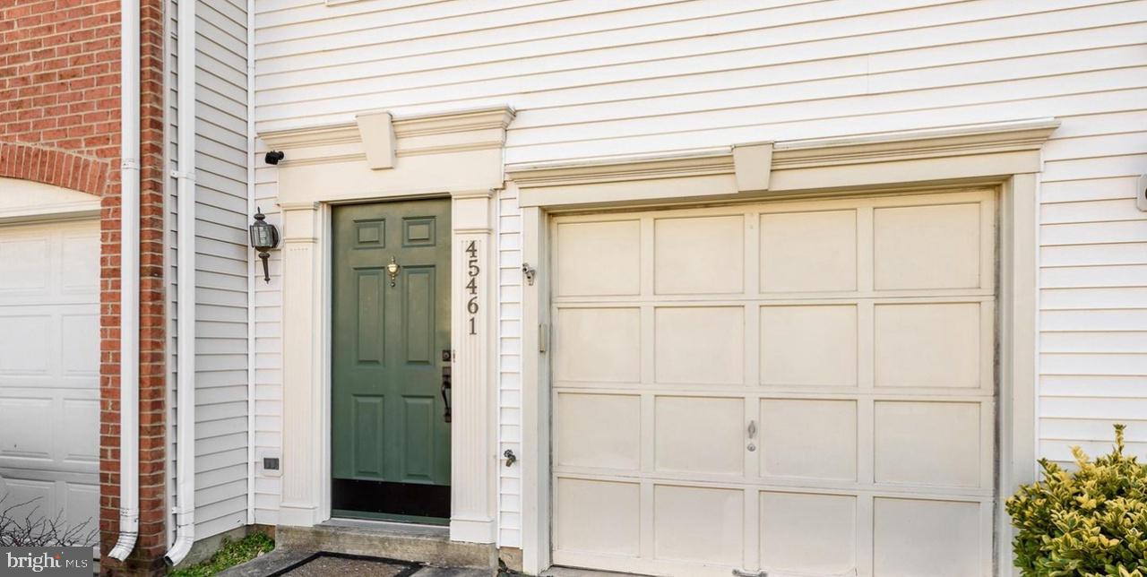45461 BLUEMONT JUNCTION SQUARE