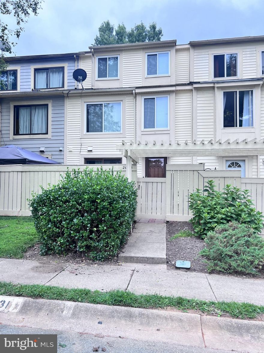 Seller is motivated and open to help with some of Buyers closing cost. Welcome to a well-maintained townhouse located in a highly desirable community. Step through the front door into a spacious open-concept living and dining area, seamlessly connected to a kitchen featuring stainless steel appliances and granite countertops. A convenient half bathroom and laundry area complete the main level, which is finished with stylish laminate flooring throughout.
Upstairs, you’ll find two comfortable bedrooms and a full bathroom. The third level is dedicated to a generously sized master suite, complete with a private master bathroom—your perfect retreat.
Enjoy your own private, enclosed patio—ideal for relaxing or entertaining. Residents of this vibrant community have access to fantastic amenities, including an outdoor pool, beautifully landscaped common areas, a basketball court, a playground, and more.