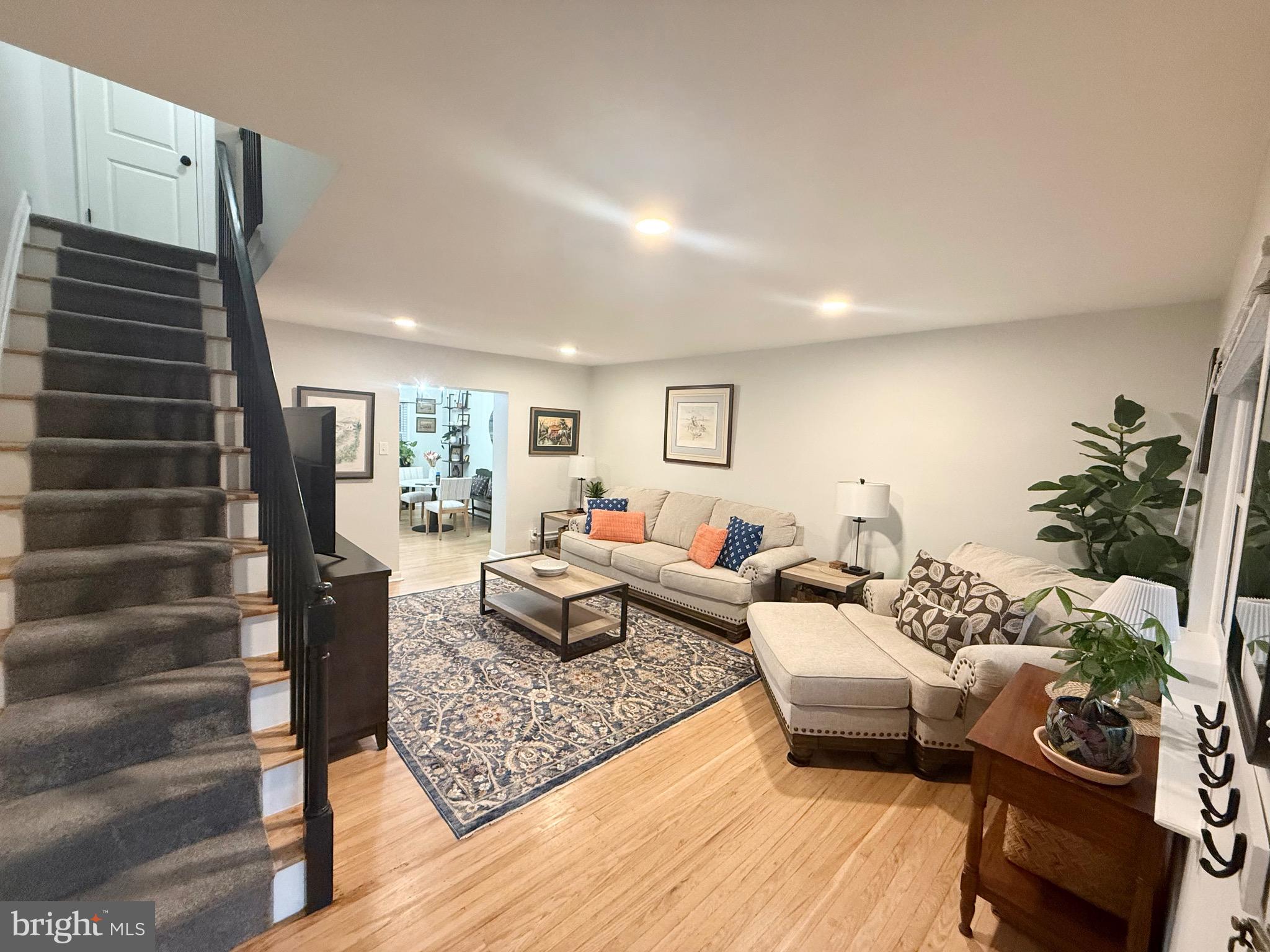 3633 WEIGHTMAN