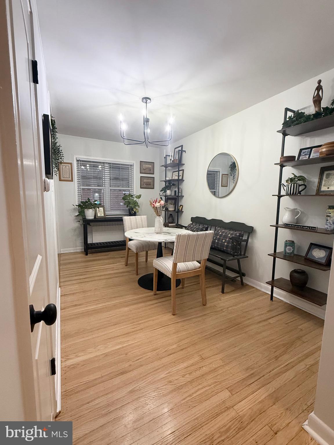3633 WEIGHTMAN