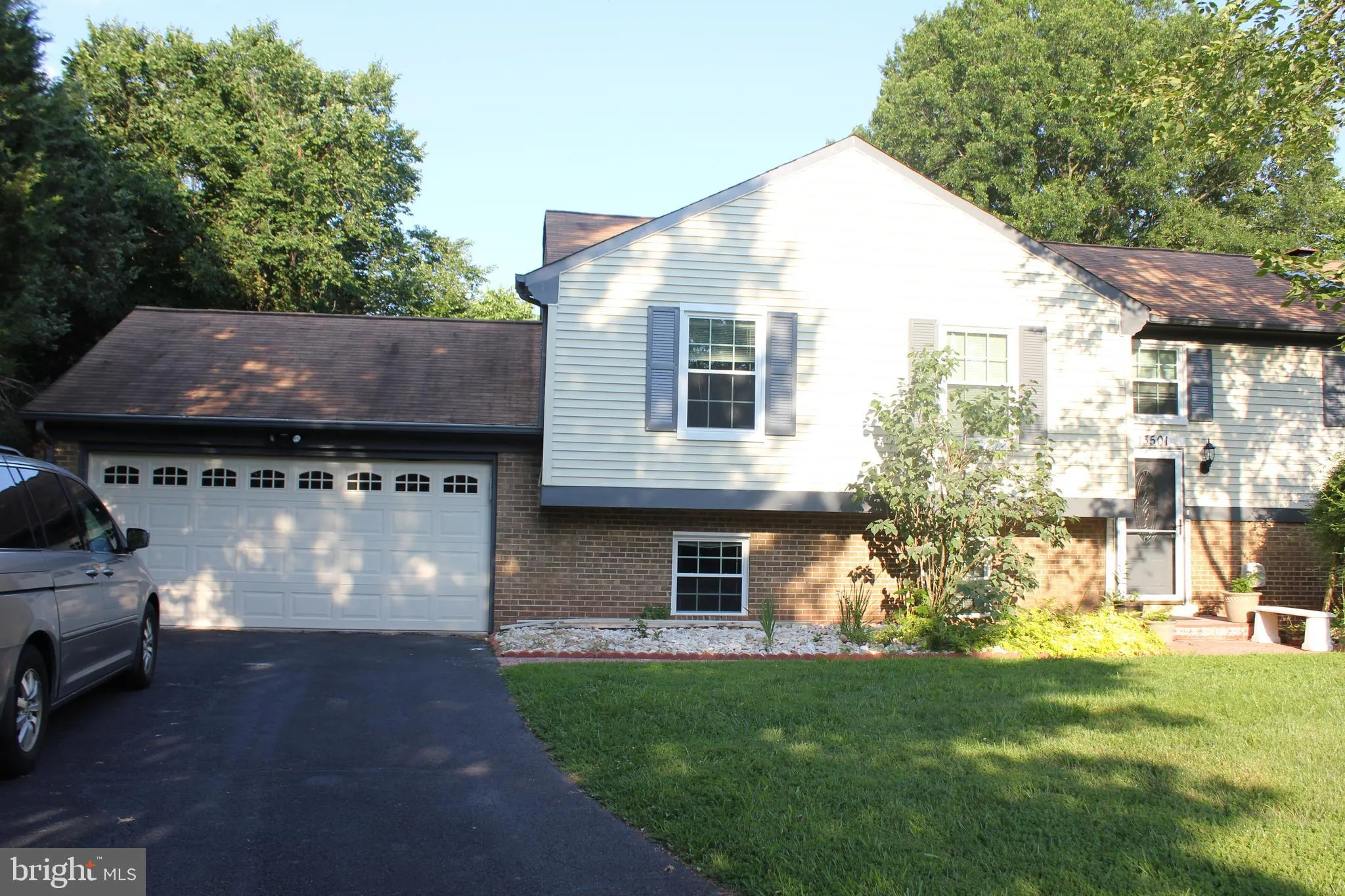 13501 Clear Lake Court, Herndon, VA 20171