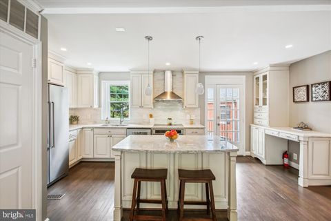 2802 S COLUMBUS STREET A2 ARLINGTON VA 22206