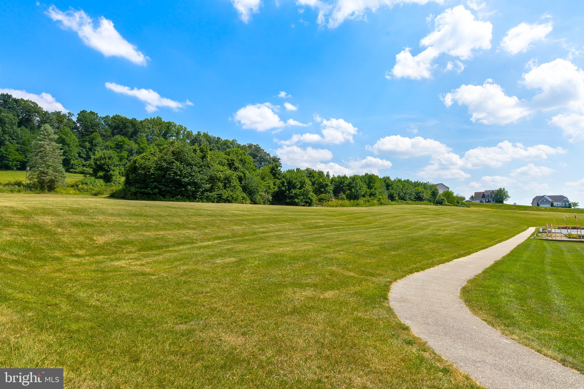 REGENTS GLEN VILLAS - Residential
