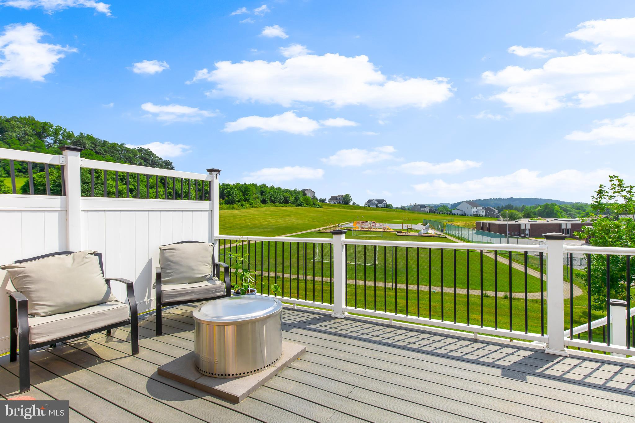 REGENTS GLEN VILLAS - Residential