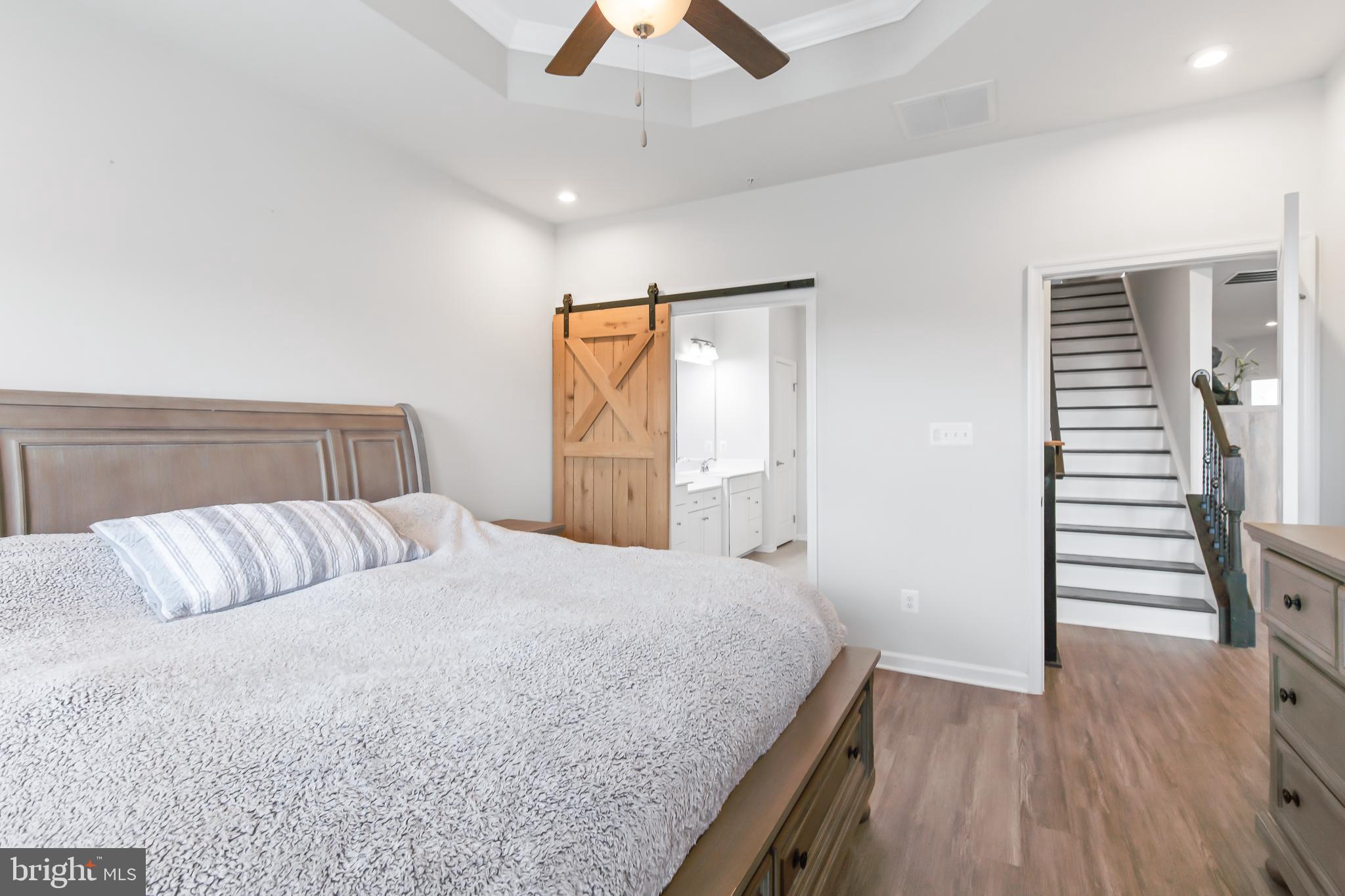 REGENTS GLEN VILLAS - Residential