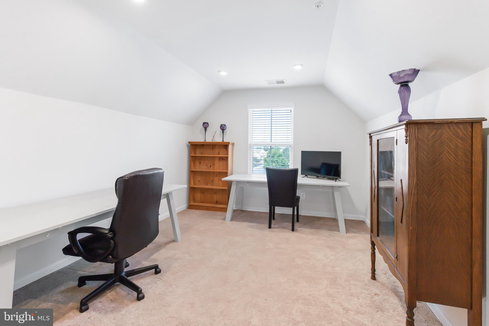 REGENTS GLEN VILLAS - Residential