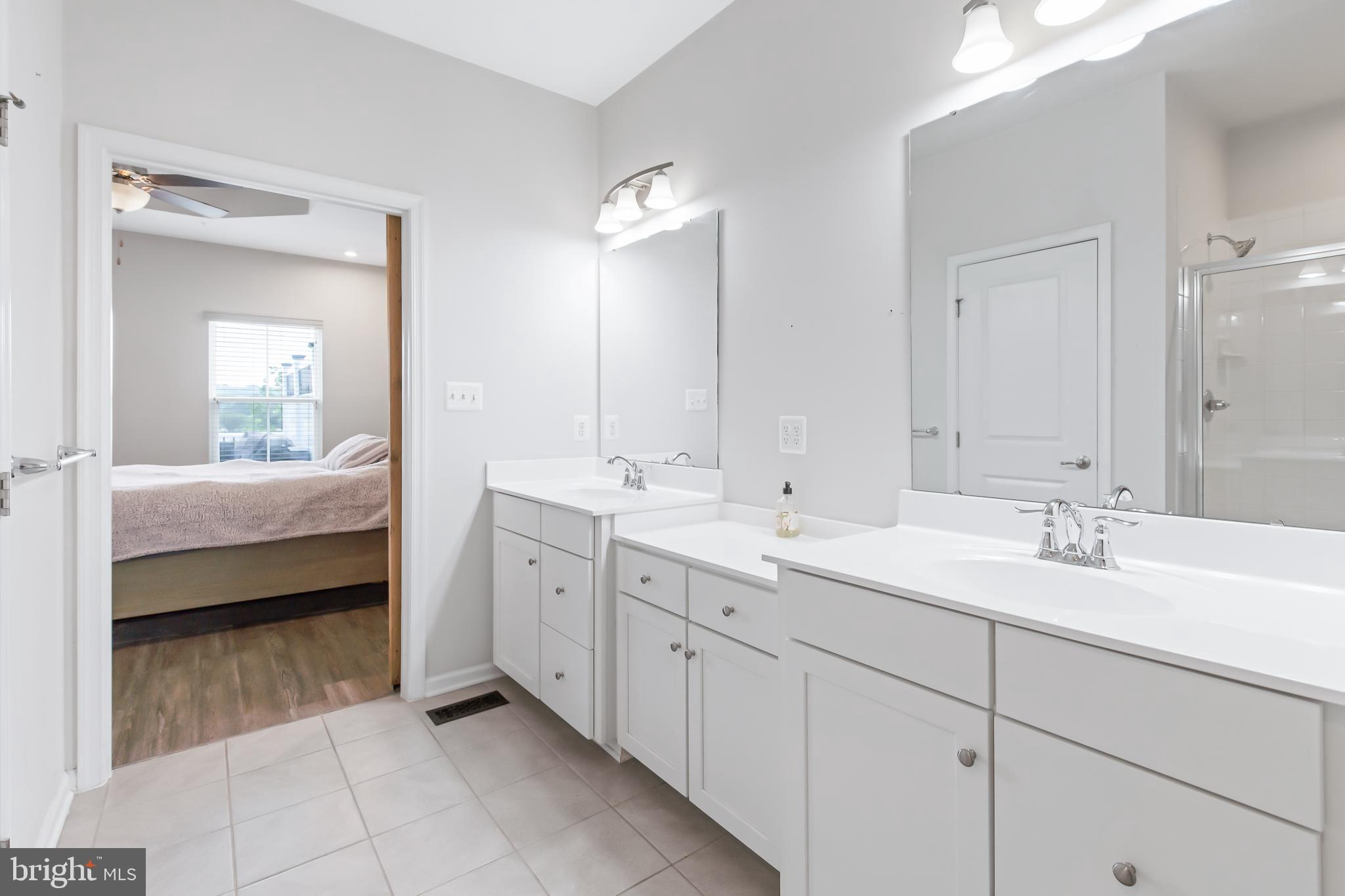 REGENTS GLEN VILLAS - Residential