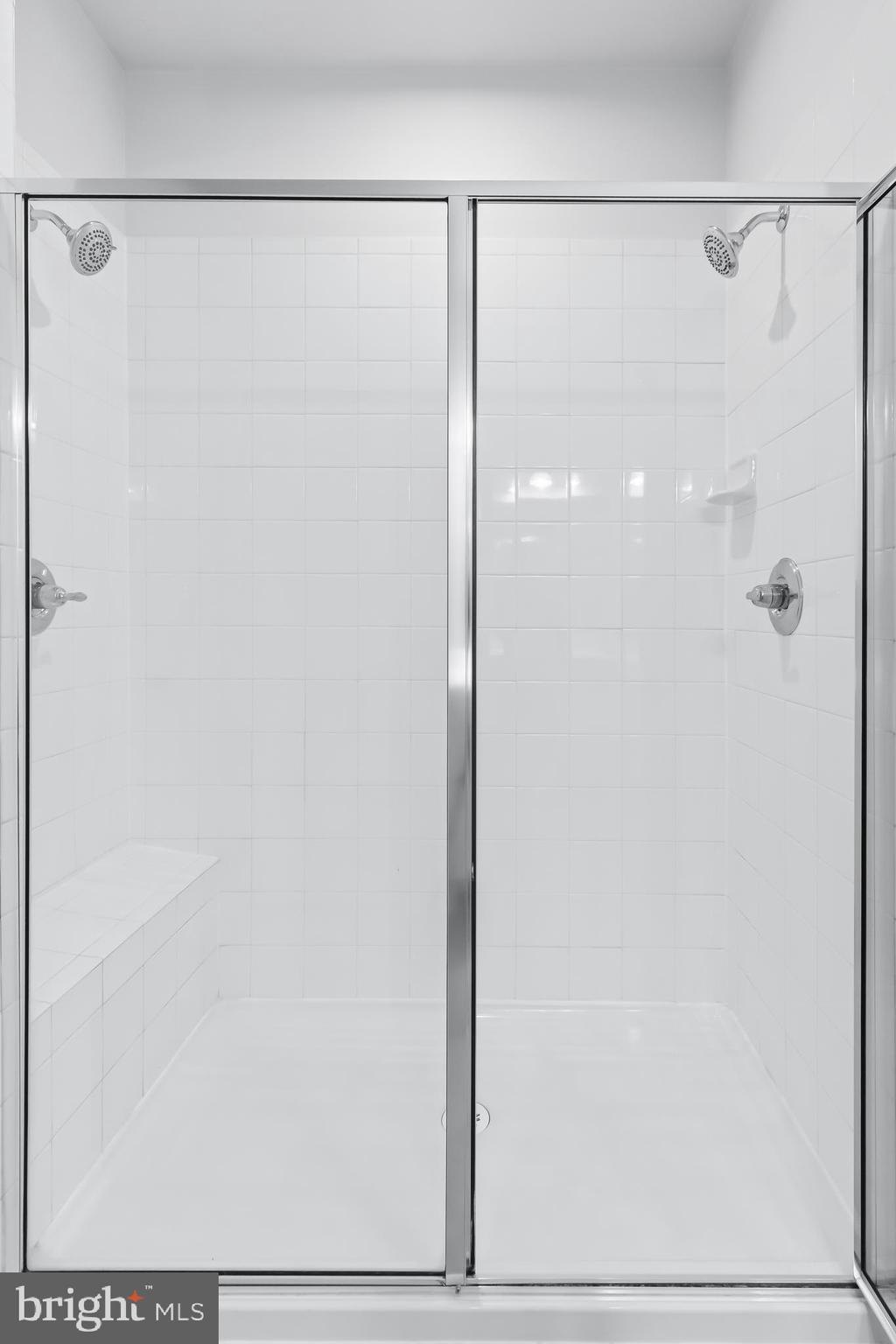 REGENTS GLEN VILLAS - Residential