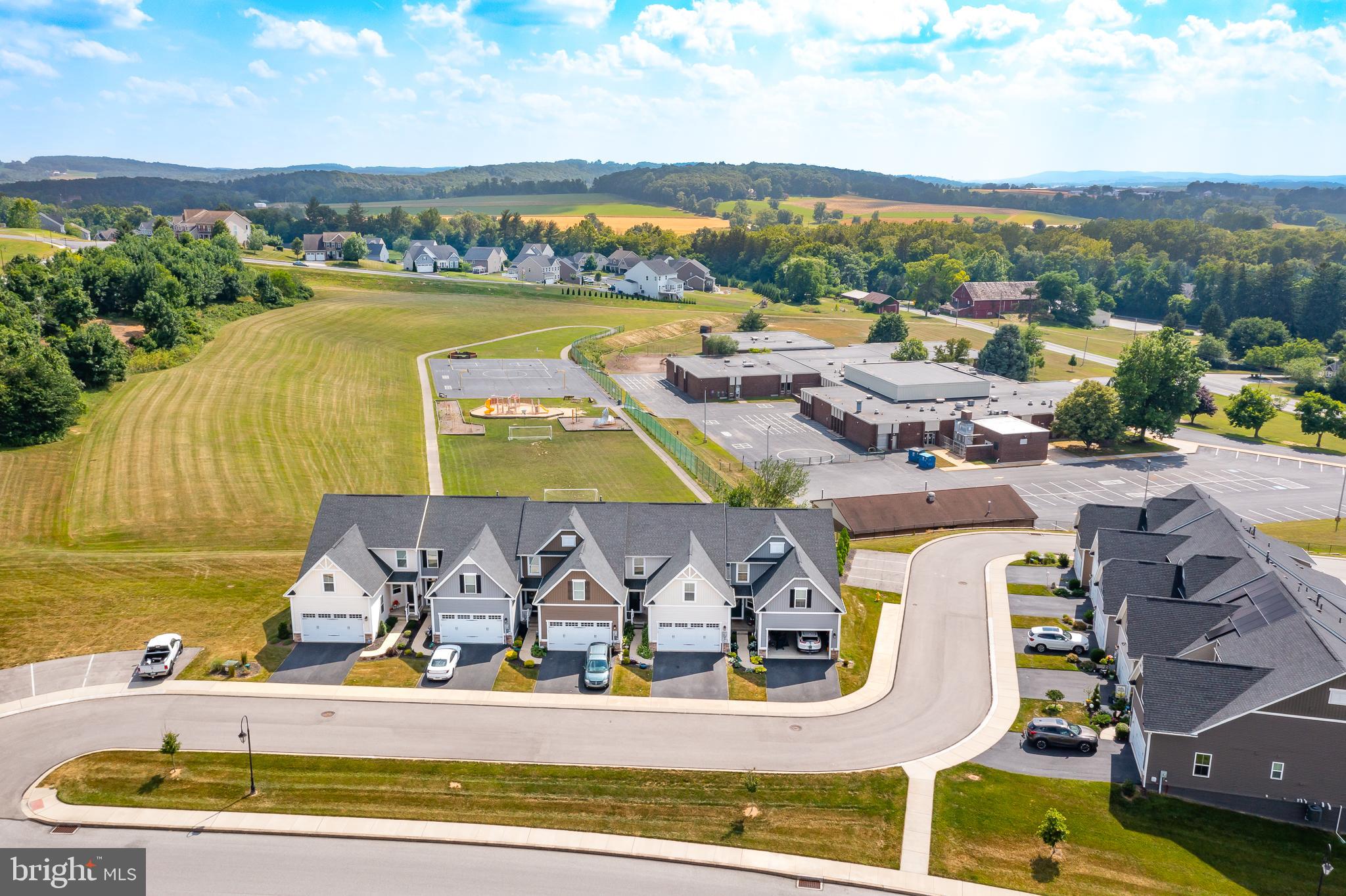 REGENTS GLEN VILLAS - Residential