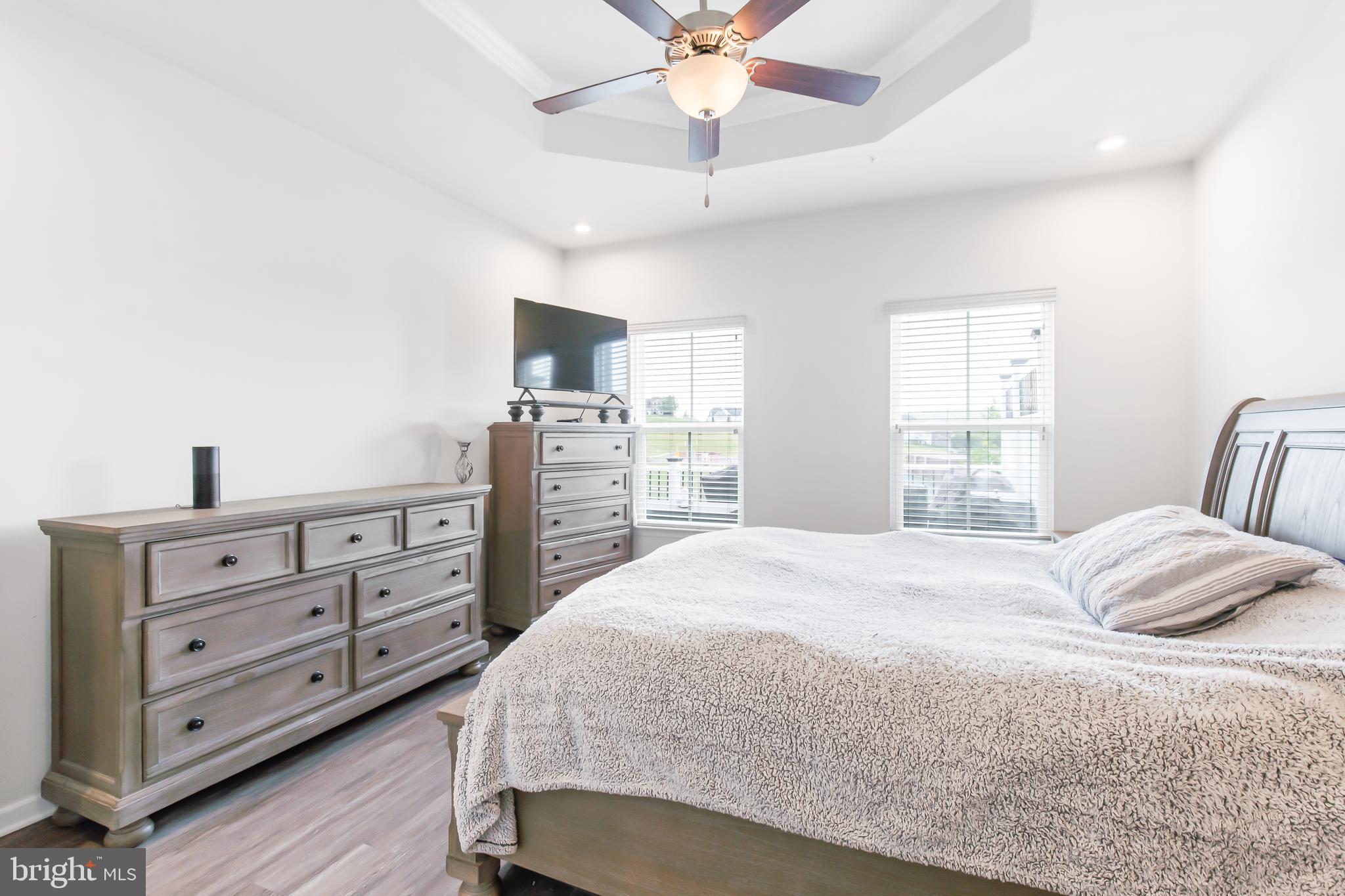 REGENTS GLEN VILLAS - Residential