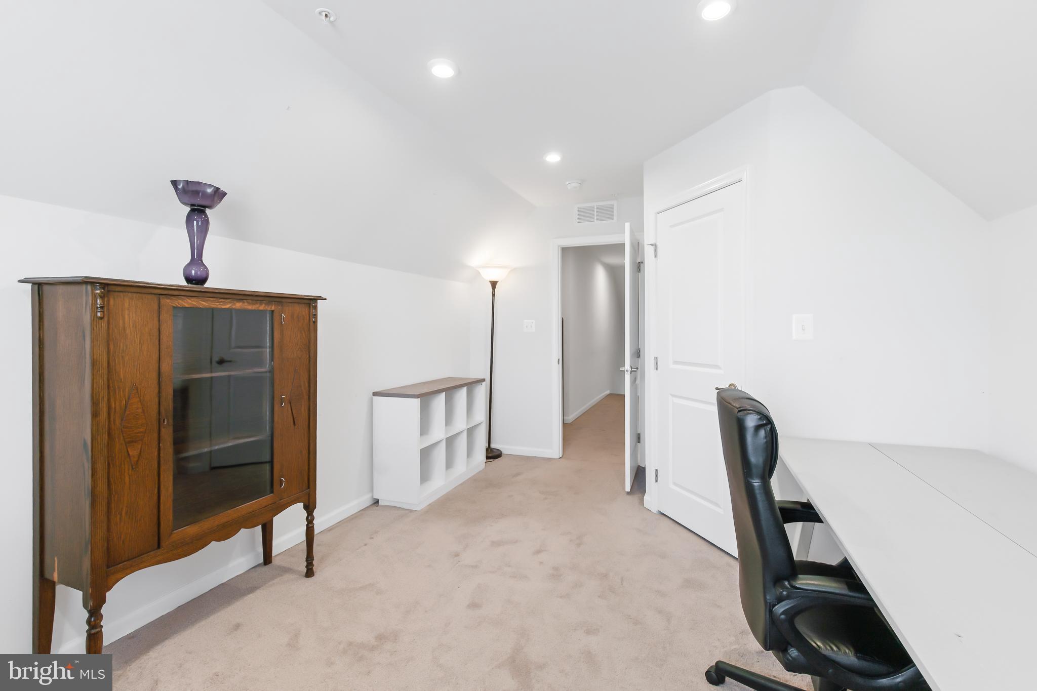 REGENTS GLEN VILLAS - Residential