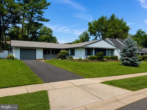 Homes For Sale - 19 Eddington Lane<br/> WILLINGBORO, NJ 08046
