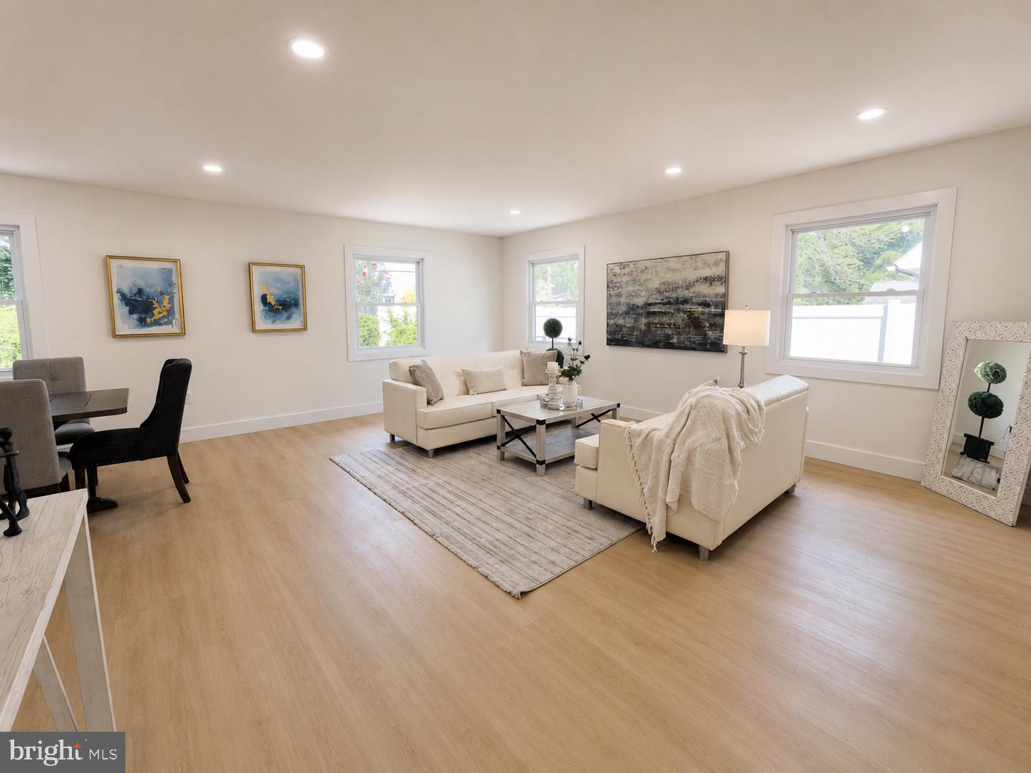 19 EDDINGTON LANE
