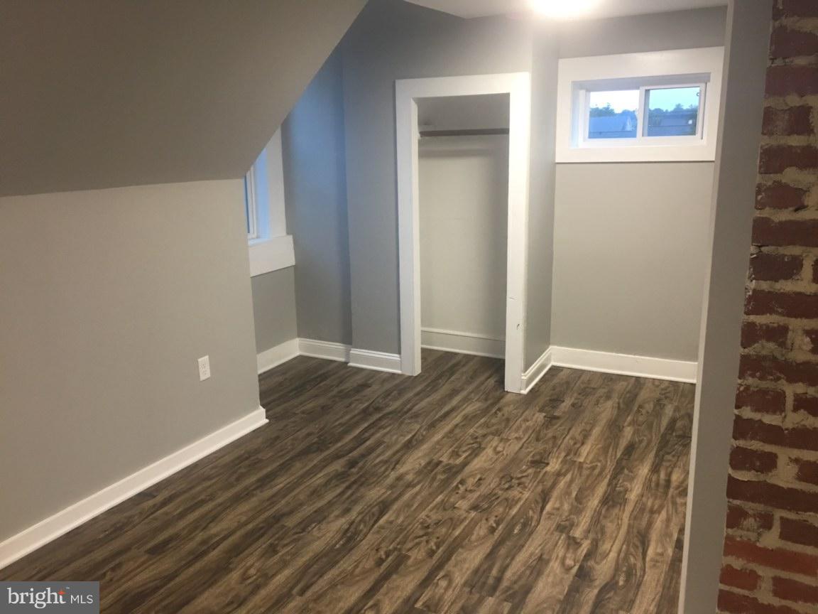 COLLEGE HEIGHTS - Residential Lease