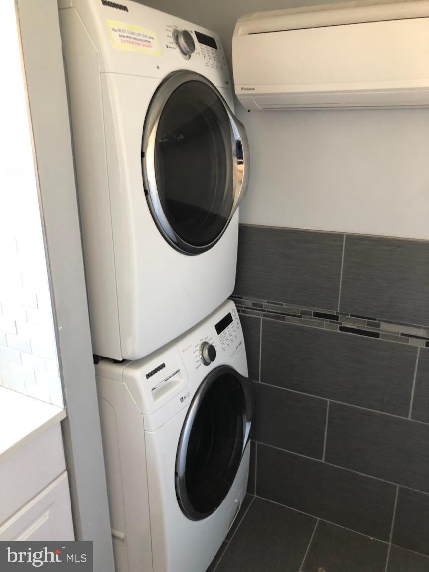 COLLEGE HEIGHTS - Residential Lease