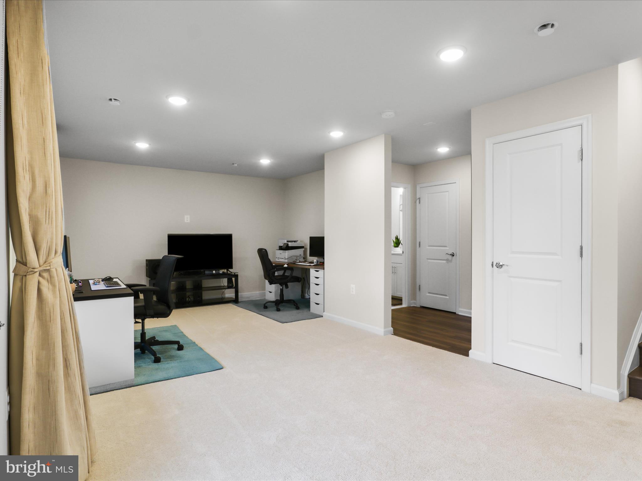 CROSSROADS VILLAGE - Residential Lease