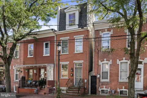 576 Berkley Street, Camden, NJ 08103 - #: NJCD2127330