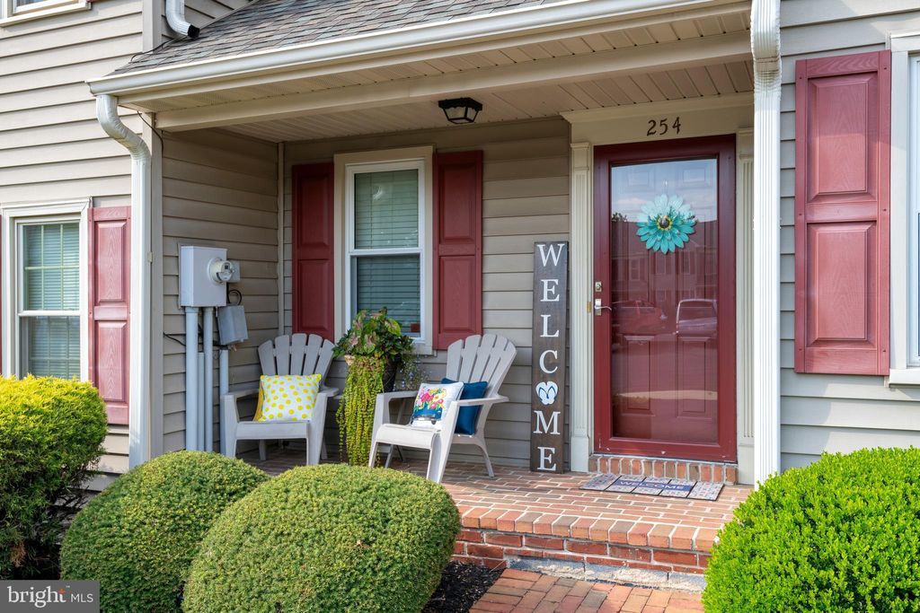 Photo of 254 SAND CT, EPHRATA, PA 17522 (MLS # PALA2040454)