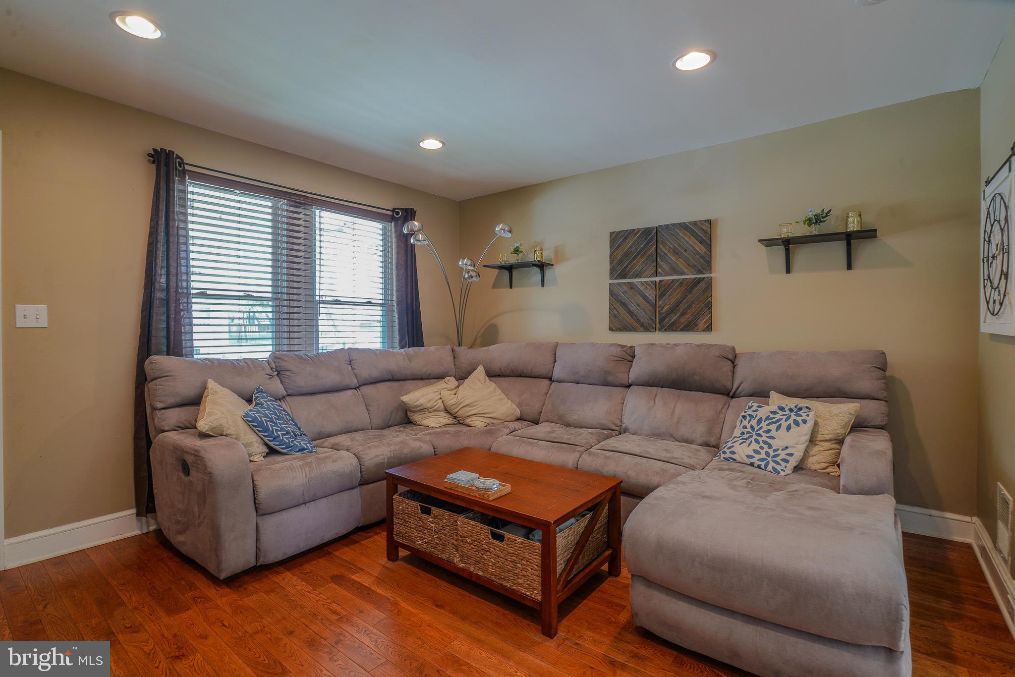 CONSHOHOCKEN - Residential