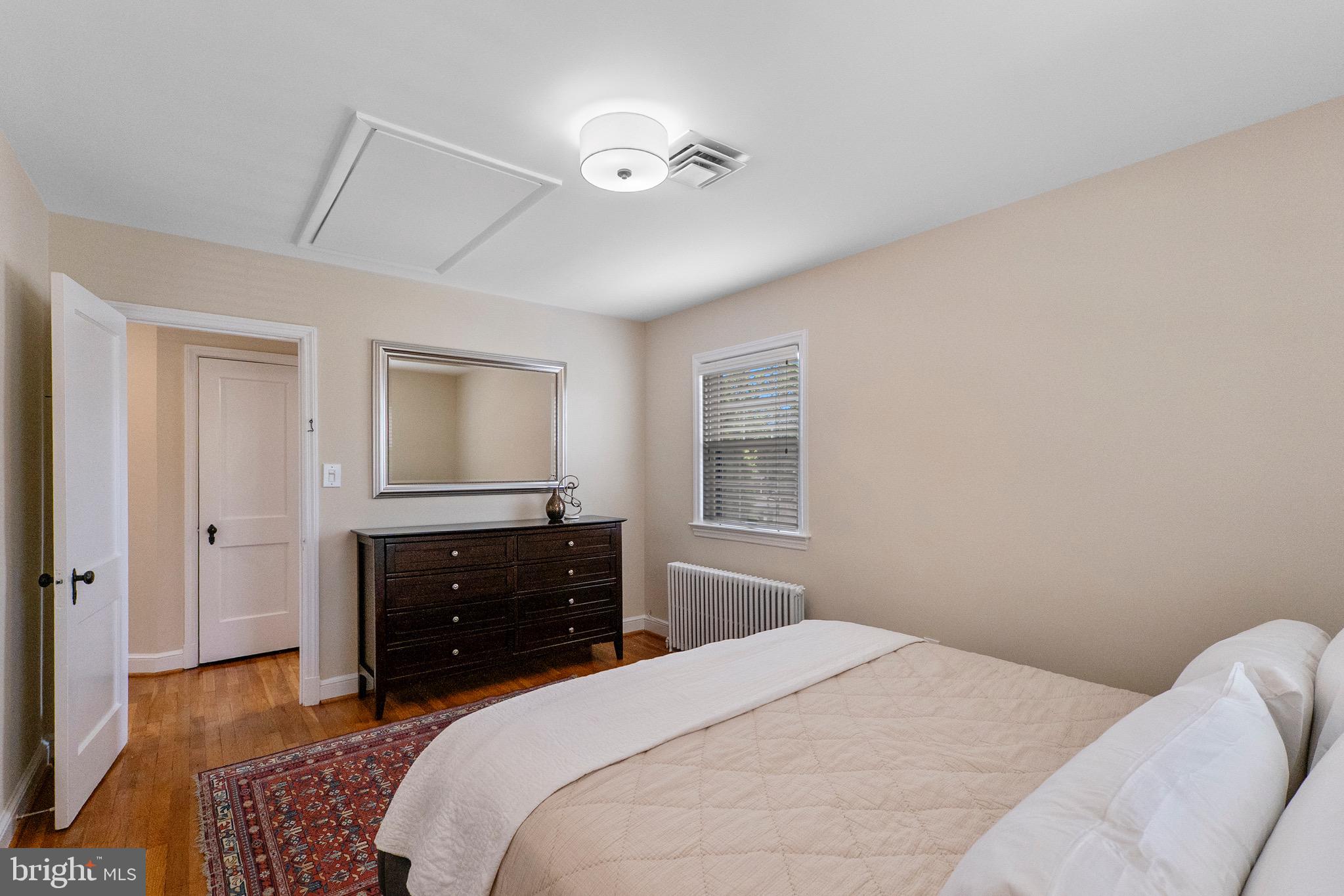 HILLWOOD - Residential