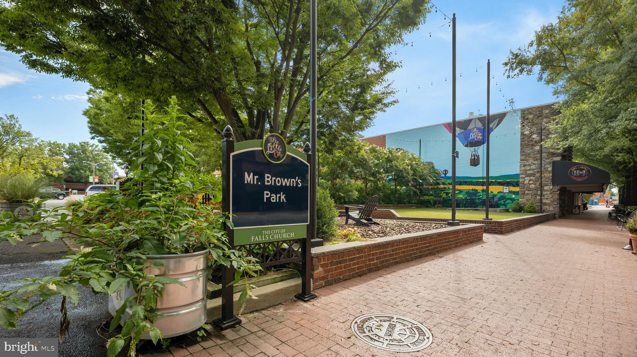 HILLWOOD - Residential